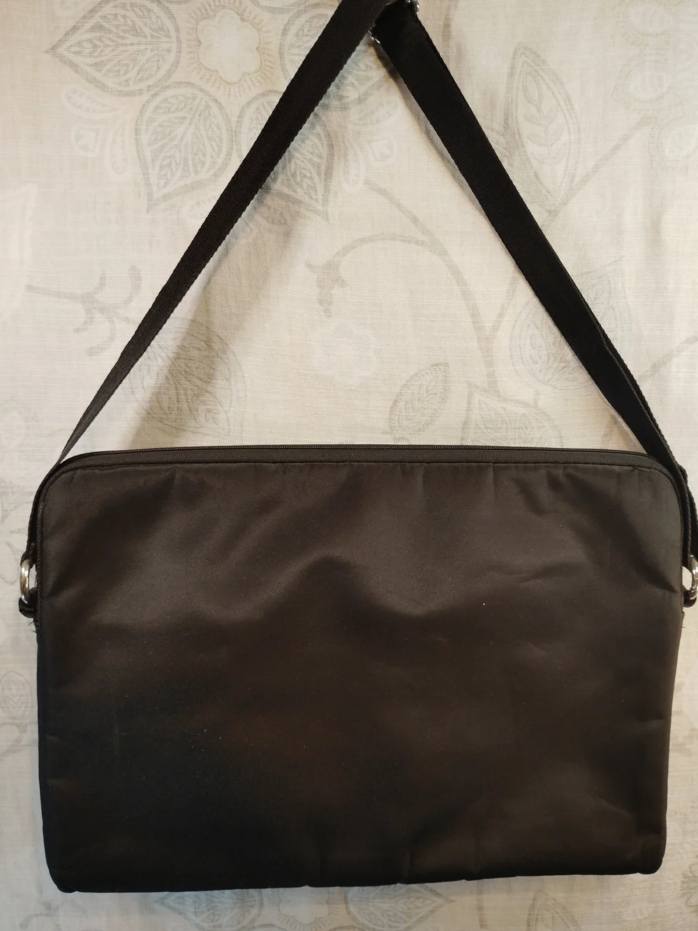 Men's Black Laptop Shoulder Bag with Red Accent